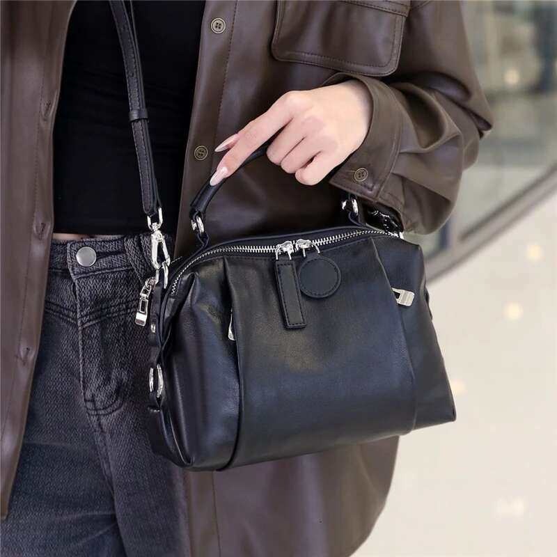 Cowhide Genuine Leather Pillow Shoulder Bags For Women 2025 Designer Crossbody Purses Satchel Ladies Handbags