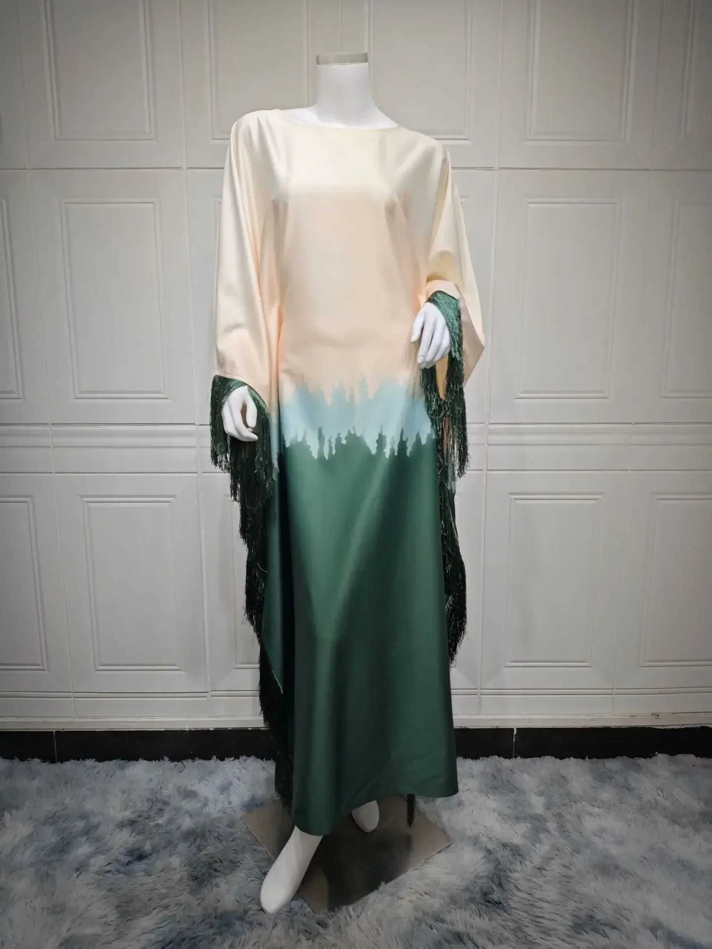 Modest Muslim Batwing Slve Gradient Color Tassel Kaftan Eid Al Adha Party Evening Dresses Moroccan Turkey Dubai Abaya Islam X2505141