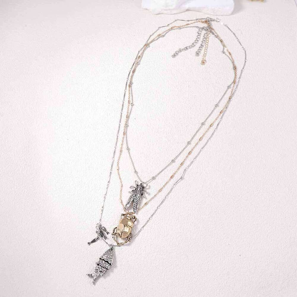 Trendy Animal Insect Pendant Layered Necklace Set Beetle Cicada Fish Charm Multi Chain Fashion Jewelry for Women