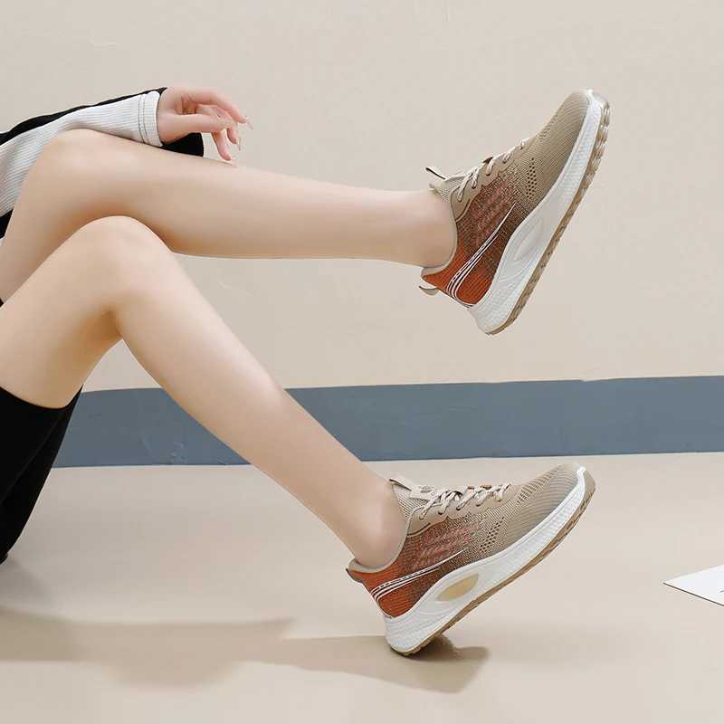 Womens sports shoes 2025 new casual shock-absorbing light student military training womens running shoes Y250325