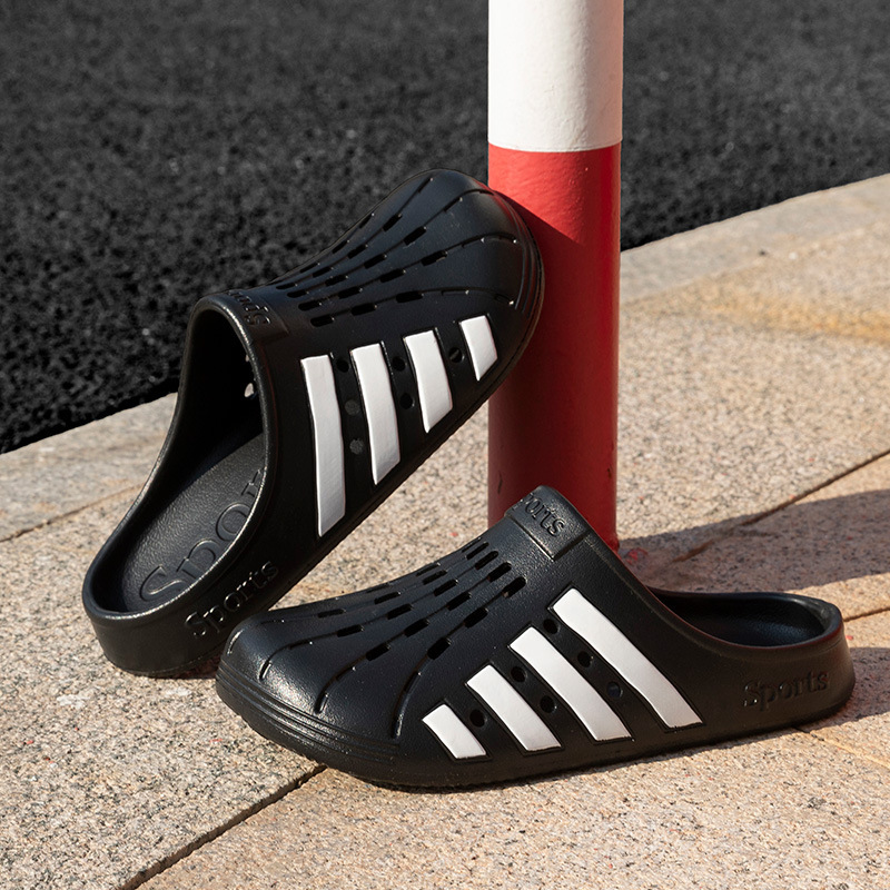 New sandals For Men And Women Wholesale Summer Slippers male Korean version eva net Hole female flat black wear sandals beach Slipper 36-45 2025s