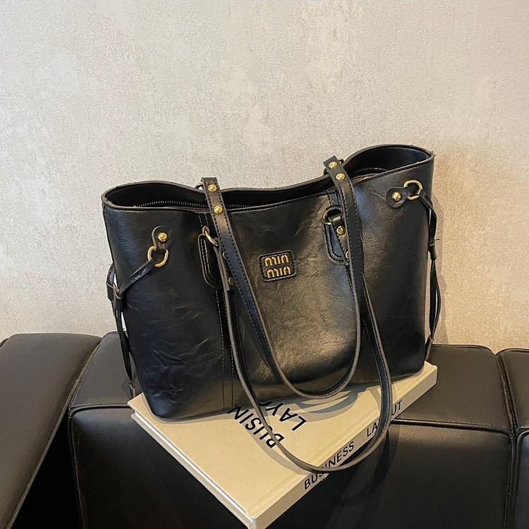Women's handbag new simple retro large capacity armpit Tote bag women's fashion casual single shoulder crossbody 2025