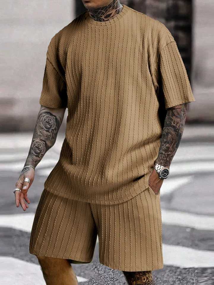 Mens two-piece set fashion striped solid short sleeved T-shirt mens spring and summer clothing casual gym set streetwearXJ250326