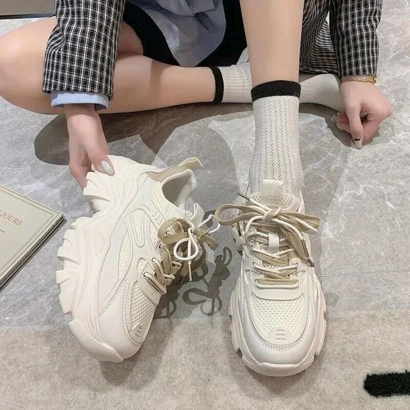 Women Flats Sports Lace Up Vulcanize Shoes Female New Designs White Thick Bottom Platform Casual Sneakers atillas Mujer