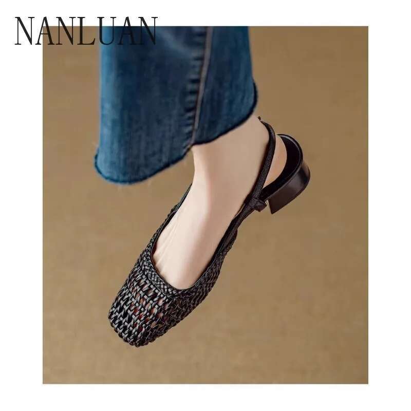 Boutique Summer New Style Simple Solid Color Thick Heel Women's Shoes High Quality Slip-on Casual Sandals