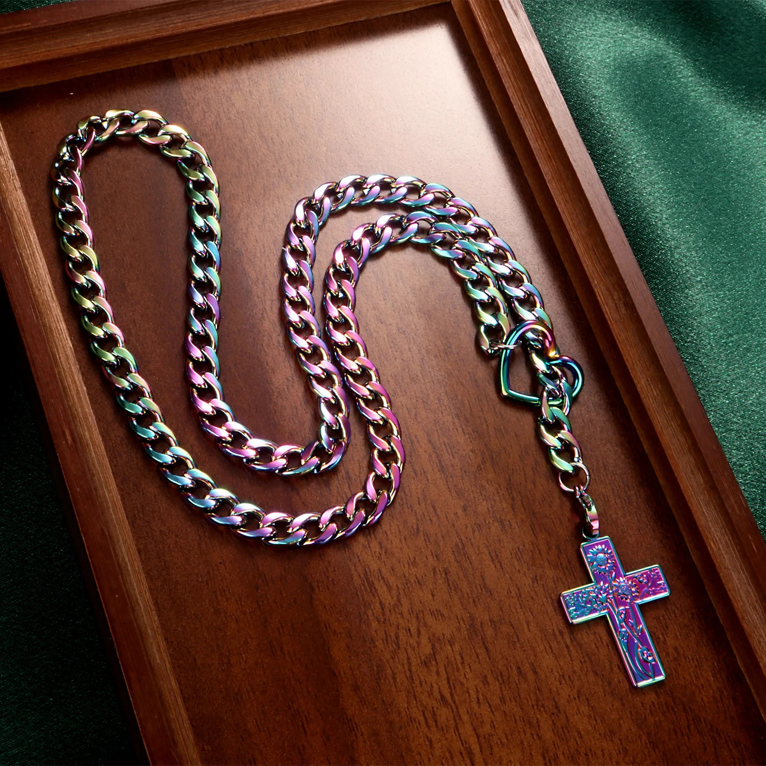 Heart shaped cross chain necklace womens punk rock stainless steel 003 long jewelry gift adjustable large charm 250325