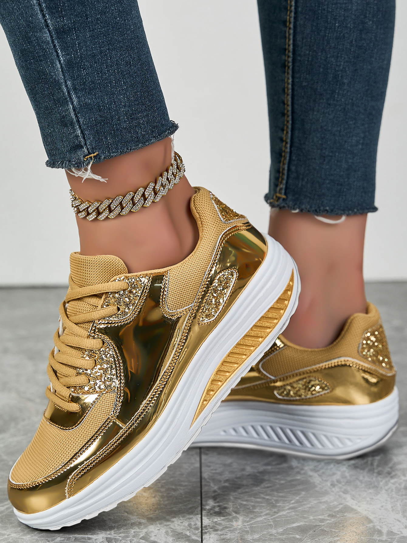 2025 Spring Summer new arrival design Gold bright mesh casual sneakers outdoor plus size women's shoes size 36-42