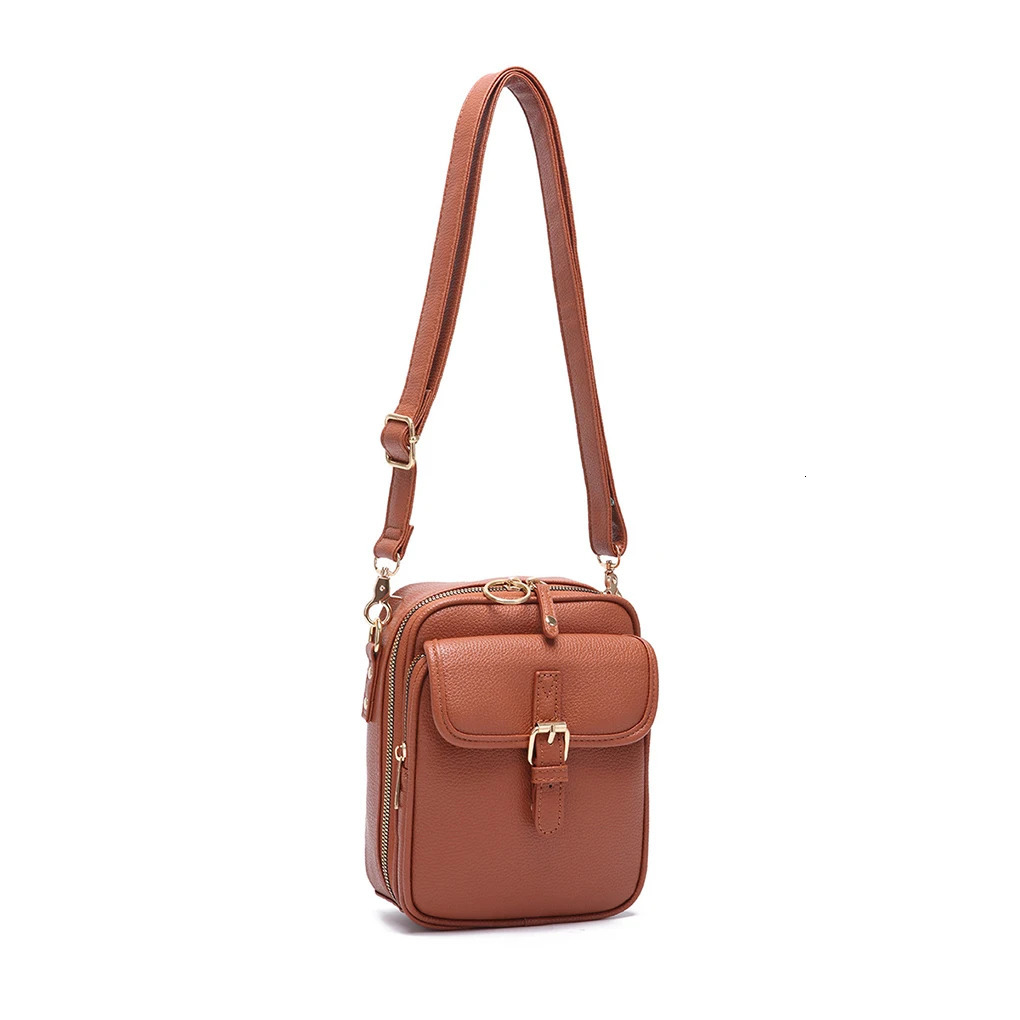 Small Yet Daily Messenger Retro Style Bag with Ampere Card suitable for ladies to wear on the bag stylish n fully furnished and fashionable 250326