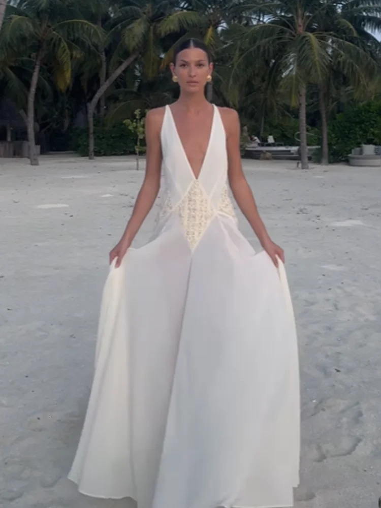 Elegant white Vneck pleated sleeveless long dress for womens fashion off shoulder holiday backless beach 2025 party vest 250324