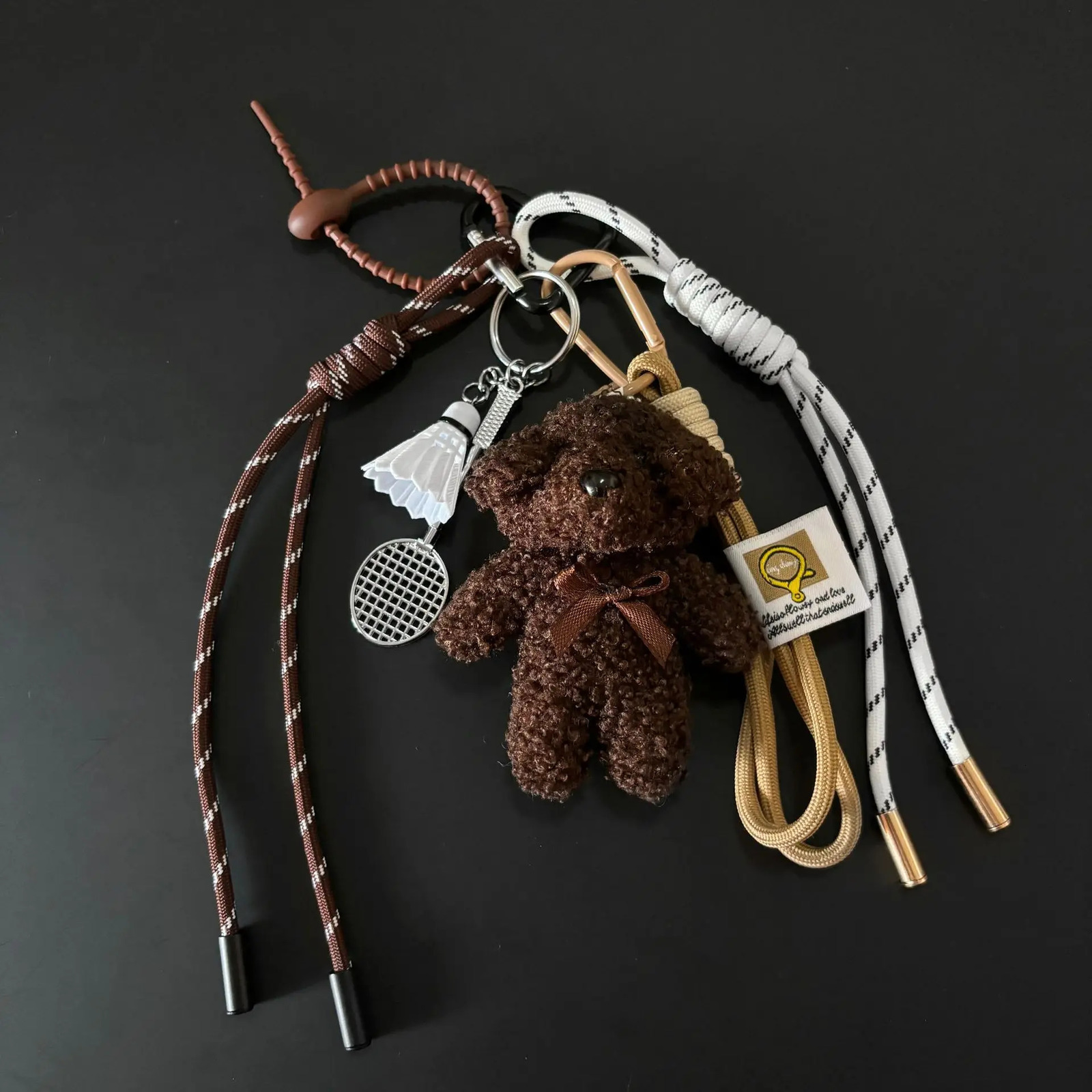 Original ed Key Chain with baseball Plush dog Decor Sporty Style Bag Pendant Casual Cool Trendy Fashion Accessories250325