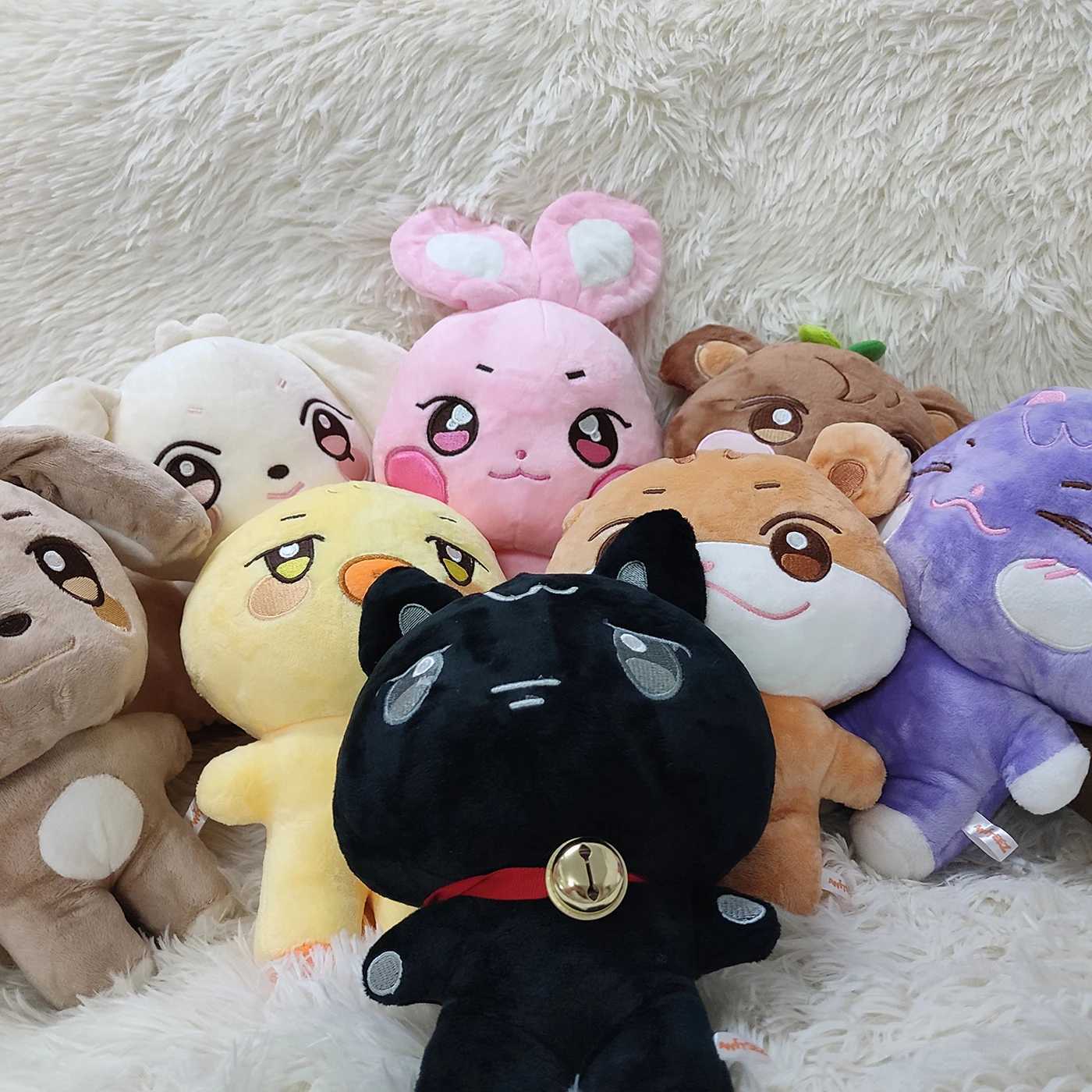 25cm ATEEZ Plush Aniteez Doll Red Chenghua Yunho Yeosang San Mingi Wooyoung Peluche Kawaii Stuffed Animal Toy Fan GiftT250326
