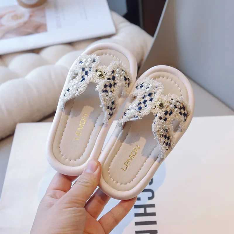 Slipper Girl slide summer childrens chic checkered princess sandals with simple pearl sweet fashionable elegant slide suitable for childrens outdoor a