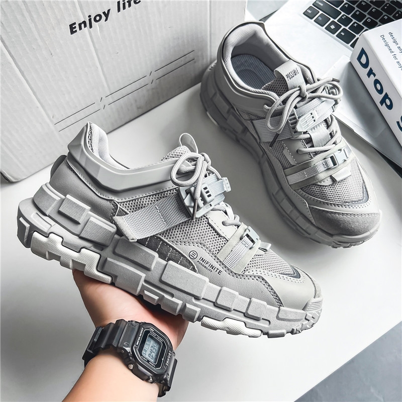 New free shipping designer shoes for mens casual shoes withe white black Outdoor leisure shoes size 39-44