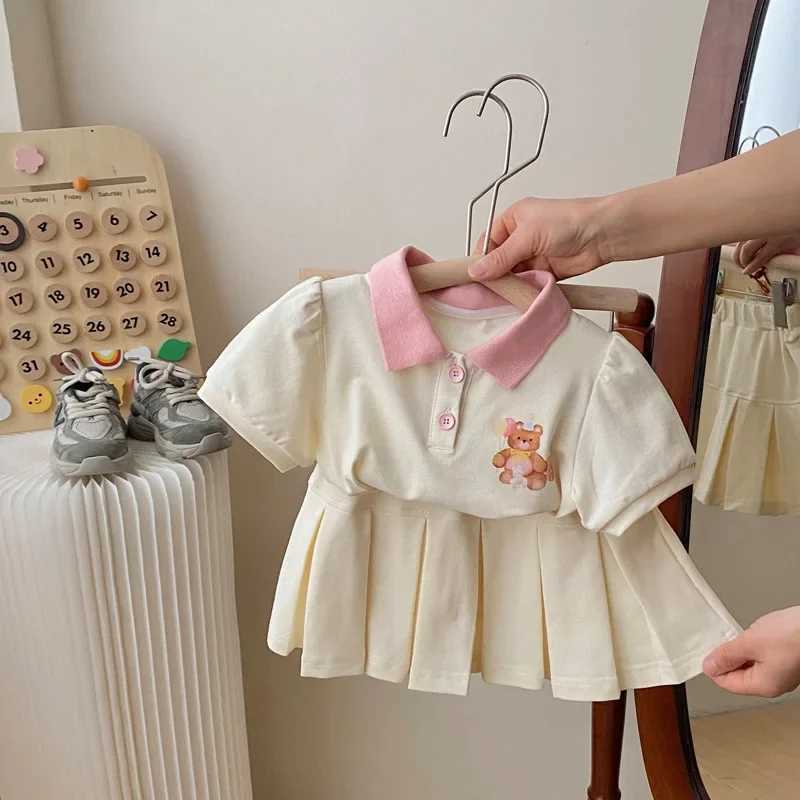 Childrens Clothing Set 2023 Childrens Clothing Girl Bear Pattern Collar T-shirt Folded Skiing Set 2-piece Girls Clothing Baby Clothing SetT250327