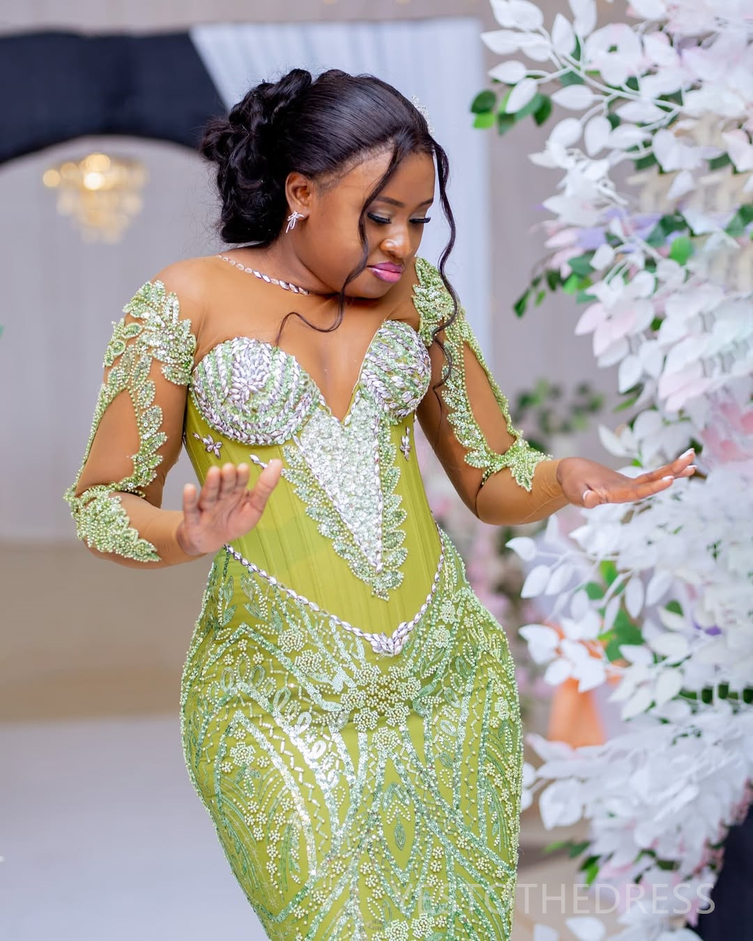 2025 Plus Size Green Prom Dress Mermaid Prom Dresses Formal Gowns Illusion Sheer Neck Long Sleeve Beaded Lace Birthday Second Reception Gown For Afric
