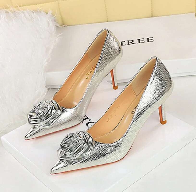 BIGTREE Patent Leather wers Women Pumps Sexy Pointed Toe Thin Low Heels Wedding Elegant Party Shoes atos Mujer