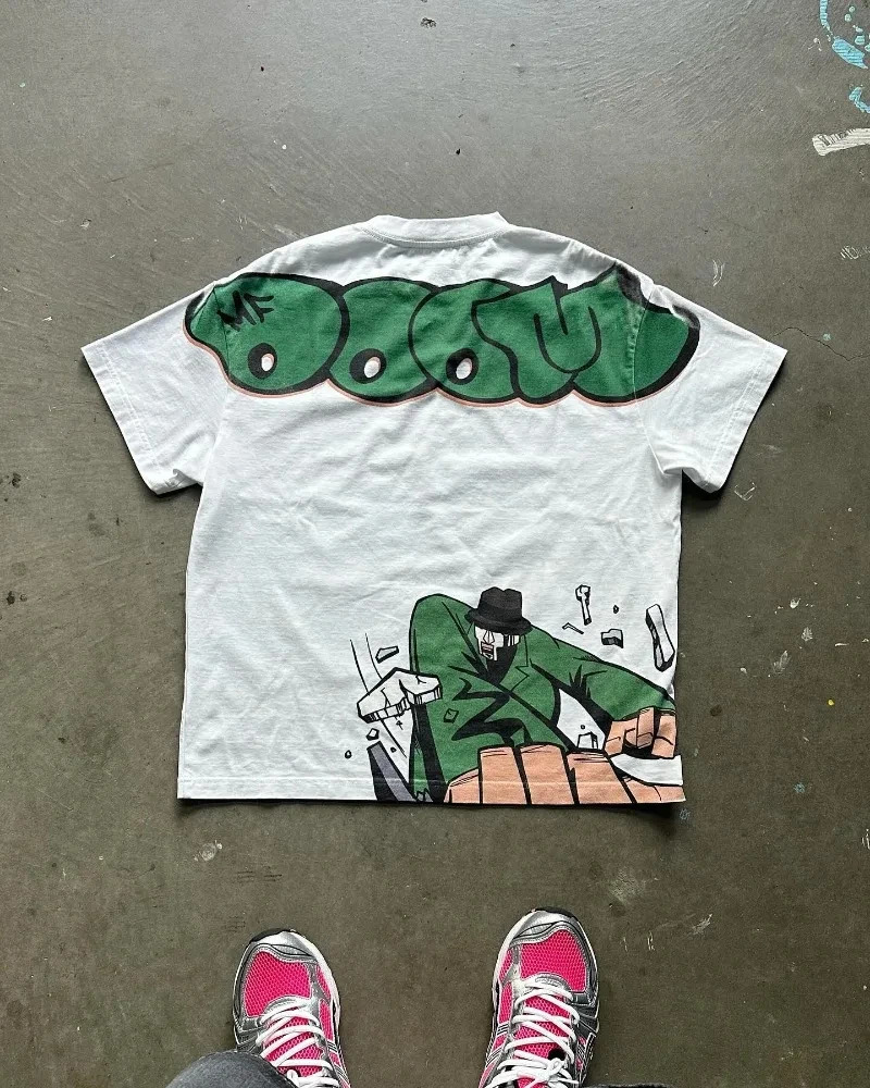 European and American character cartoon letter printed mens Tshirt Y2K Harajuku casual pure cotton loose short sleeved shirt 250327