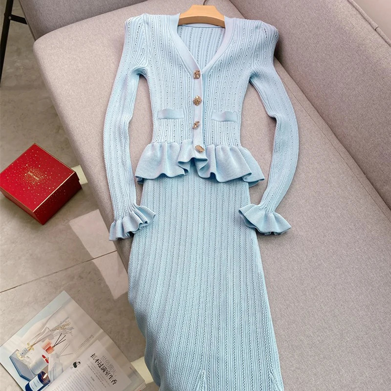 YuooMuoo fashionable one-piece knitted long dress elegant womens V-neck pleated hem slim fit waist tight sweater party vest 250322
