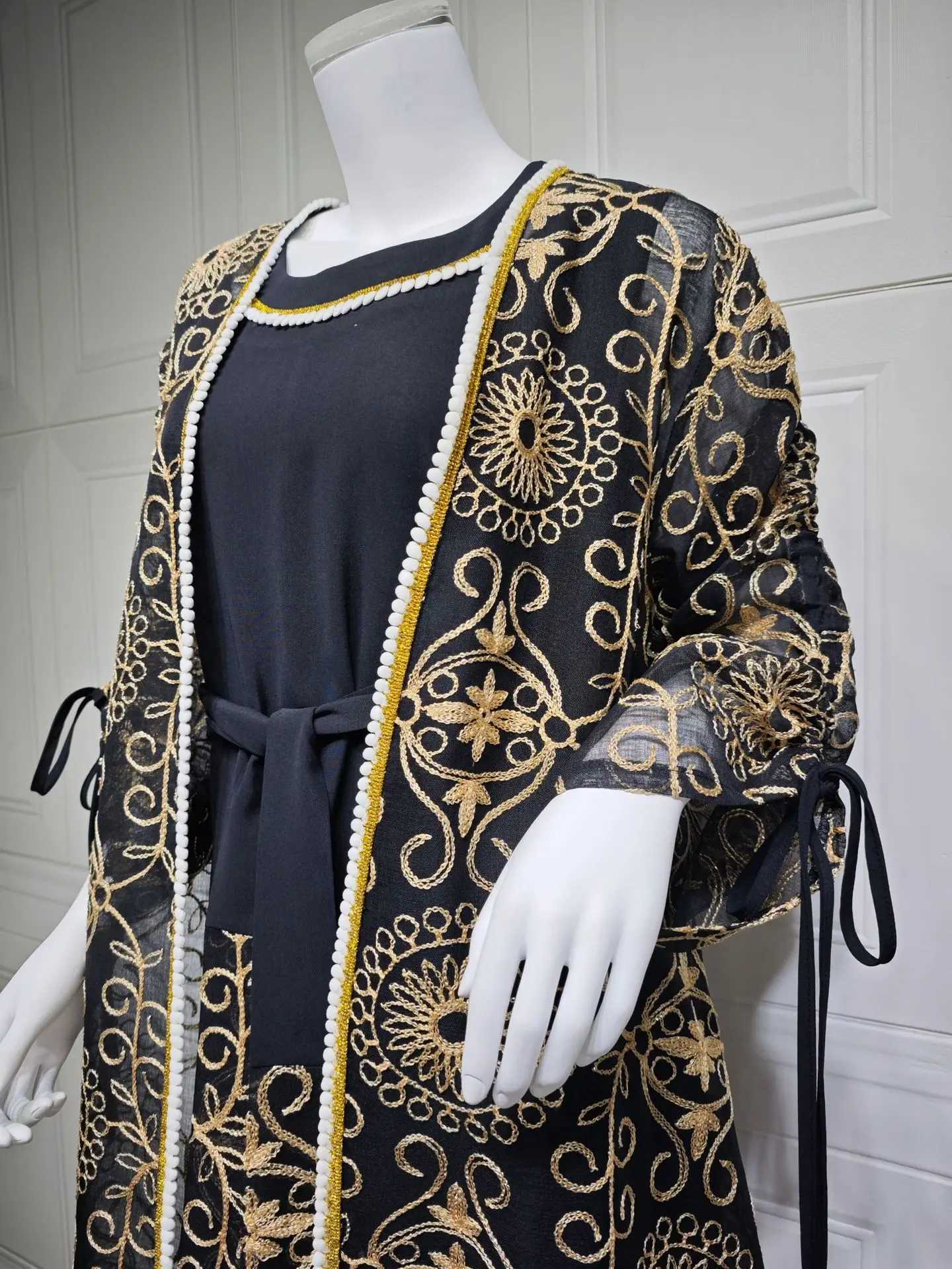 Elegant Black Abaya Set with Gold Embroidery Patterns Belted Inner Dress for Islamic Womens Turkey in the Middle East Ramadan X250514