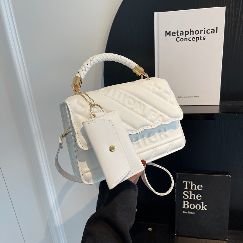 Women's bag fashion small square bag fashion trend hand bill of lading shoulder crossbody 2025