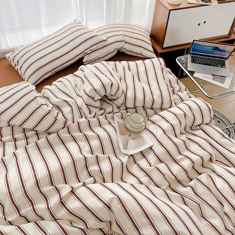 Nordic Sling Bed 150 Bedding Stripes Duvet Cover Set Queen Size Ins Blogger Comforter Set 250325