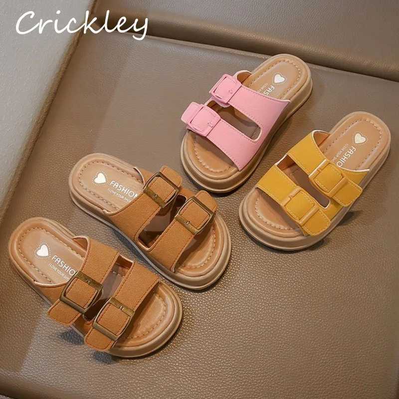 Slipper 2025 solid buckle childrens slider summer PU leather soft childrens slider leisure non slip childrens beach shoe slider S25326