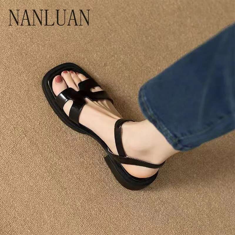 Boutique Summer New Style Simple Solid Color Non-slip Women's Shoes Hot Selg Casual Outdoor Sandals