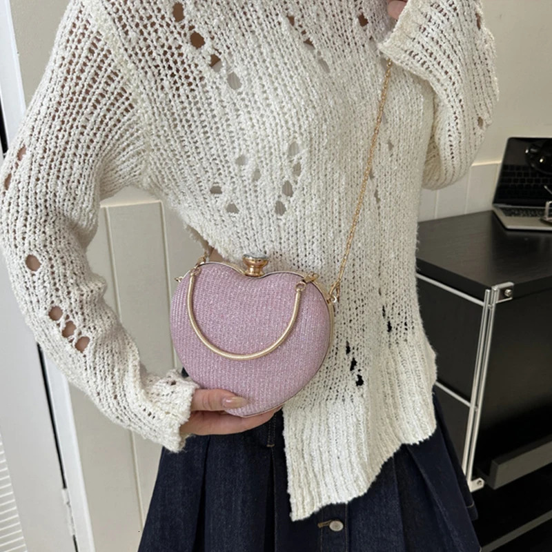 Night clutch bag womens shiny handbag heartshaped metal fashionable chain shoulder cross body y wallet 250326