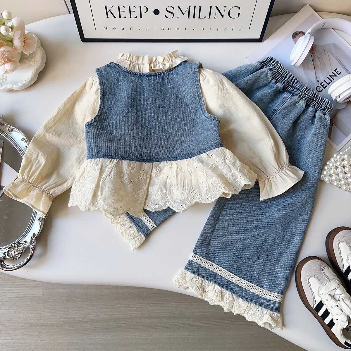 Baby girl set fashion patchwork lace sleeveless denim vest and long pants cotton shirt 2025 spring new childrens 3-piece setT250327