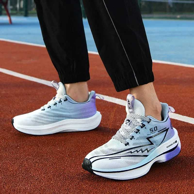 Mens sports shoes professional cushioning carbon board running shoes breathable lace casual sports shoes marathon sports shoes Y250325