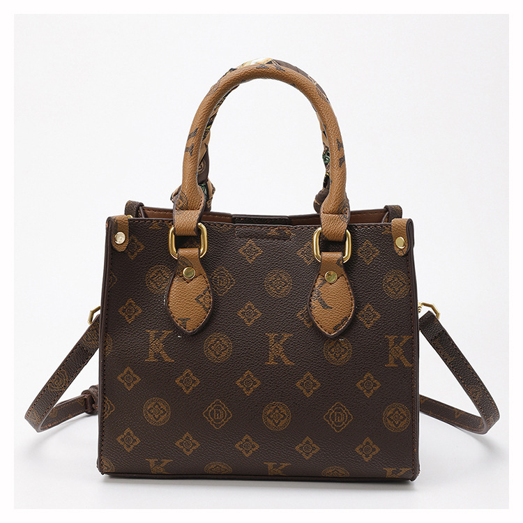 design bag 2025 Retro textured printed shoulder bag for women fashionable commuter ladies' crossbody bag