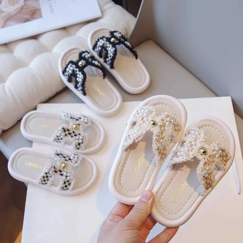Slipper Girl slide summer childrens chic checkered princess sandals with simple pearl sweet fashionable elegant slide suitable for childrens outdoor a