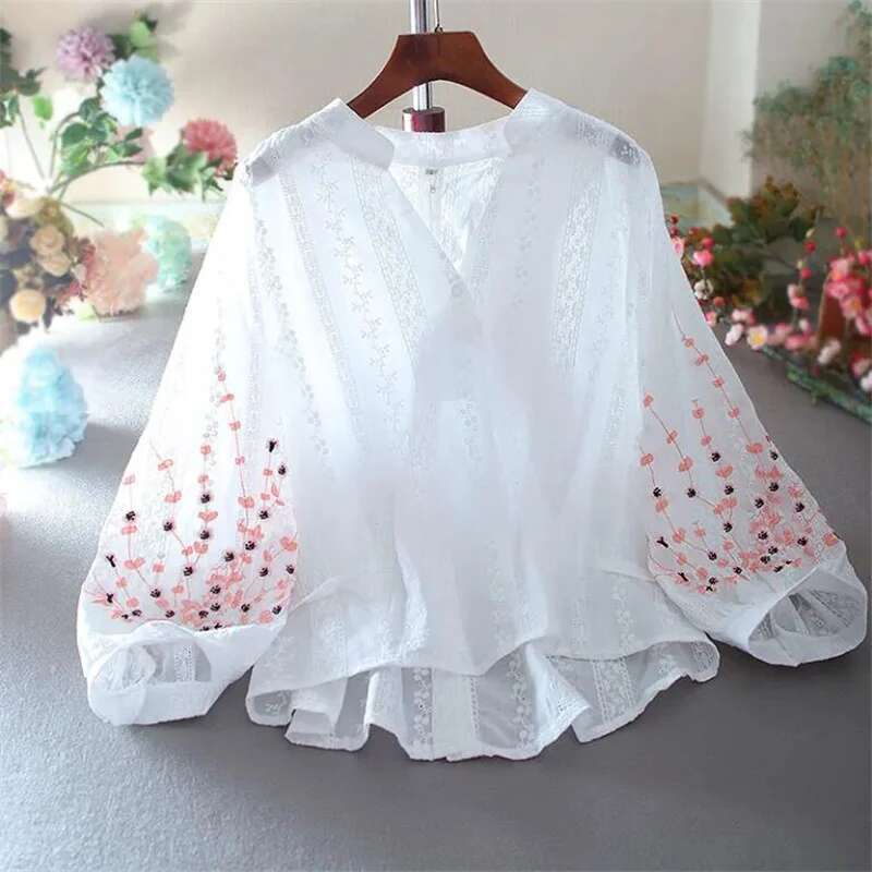 hoodie V-Neck Embroider Blouses For Women Shirt Lace Lantern Sleeves Cotton Bluasa Loosetop Casual Versatile Summer Thin Feminine Blous jacket
