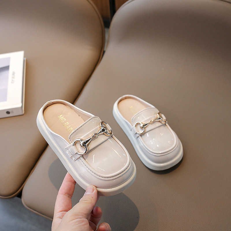 Slipper Girls leather shoes fashionable girls loafers summer toe caps cool slippers childrens western-style lazy middle-aged childrens shoes S25326