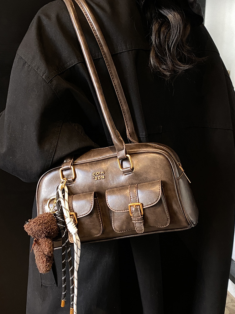design bag 2025 Women's casual retro underarm bag with a sense of high-end niche trendy texture versatile for commuting single shoulder bag