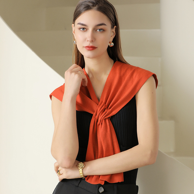 K244 2025 new air-conditioned room knitted shawl female outerwear decorative scarf summer Korean version solid color sunscreen shawl wholesale