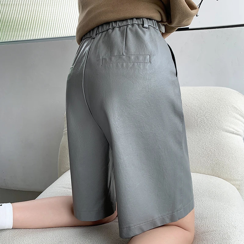 Grey high waisted casual wide leg Pu shorts for women 2023 autumn winter loose knee length washed leather 250321