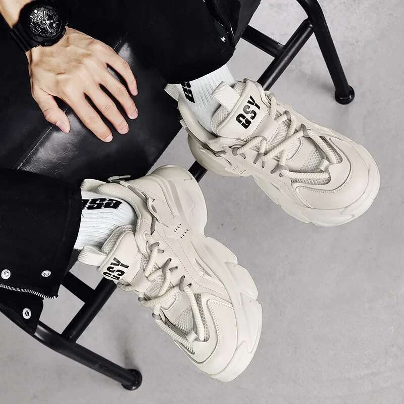 Men's Youth Trendy Sports Korean Edition Versatile Thick Sole Anti Slip Basketball Fashion Student Casual Shoes