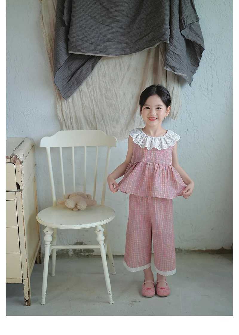 Summer girls set hollow lace lapel sleeveless vest+pants two-piece set cute and lovely childrens clothingT250327
