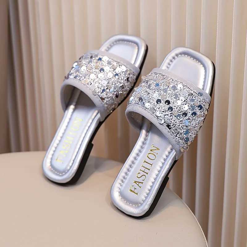 Slipper Girls glitter slippers fashionable childrens apartment princess slippers soft soled non slip childrens summer beach shoes sizes 26-36 S25326