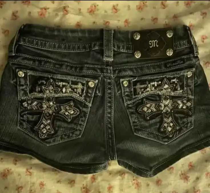 Y2K Mini Shorts Womens Harajuku Vintage Cross Graphic Pockets Embroidery Low Waist Shorts Gothic Sexy Hot Girl Hip Denim ShortsC250327
