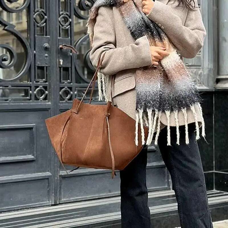 Vintage Suede Tote Bag For Women Large Capacity Shoulder Bags Maillard Autumn And Winter Lady Handbags Big Shopper Purses 2024