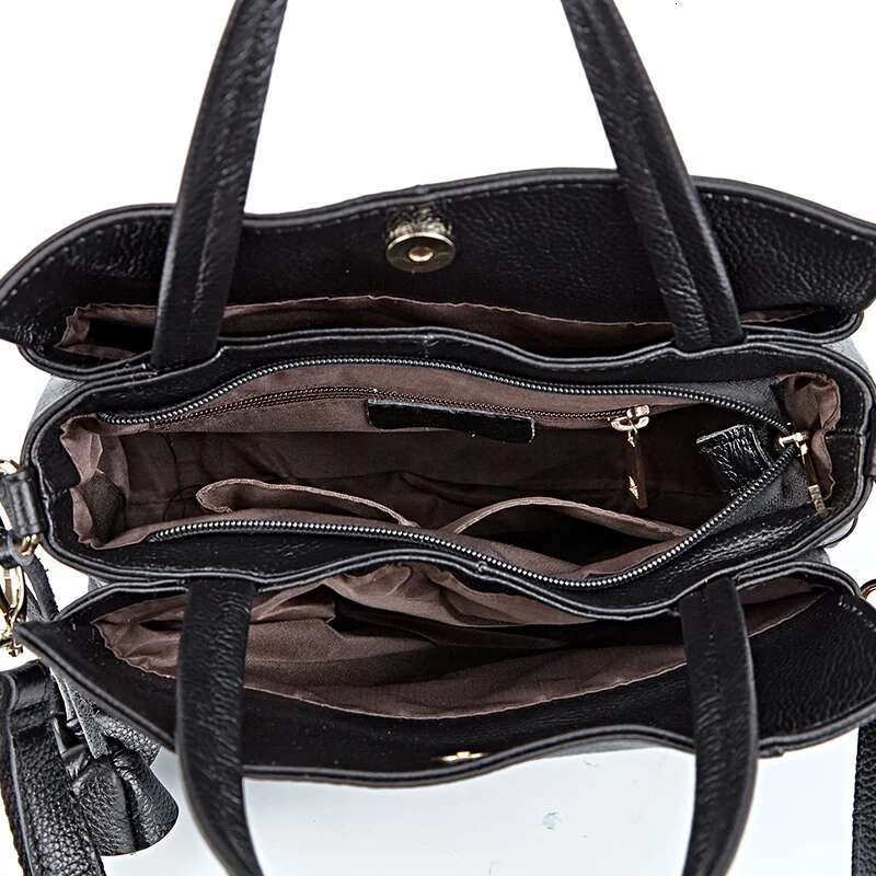 Cowhide Women's Handbag Casual Versatile Black Daily Commuting Single Shoulder Crossbody Tote Bag