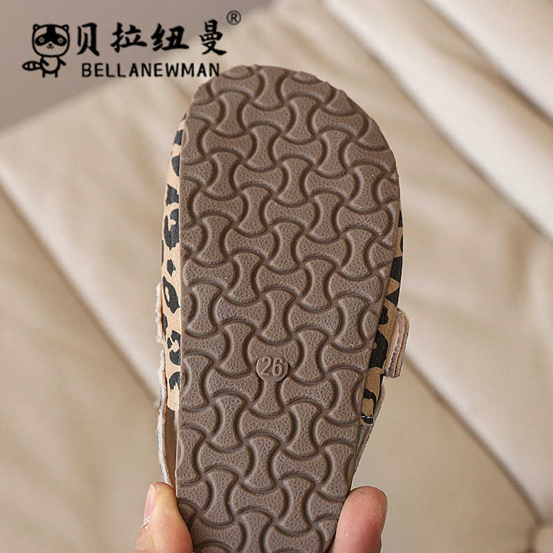 Slipper SHEIN Girls Sandals 2025 Summer New Korean Edition Childrens Cork Baotou Single Shoes Korean Boken Shoes S25326