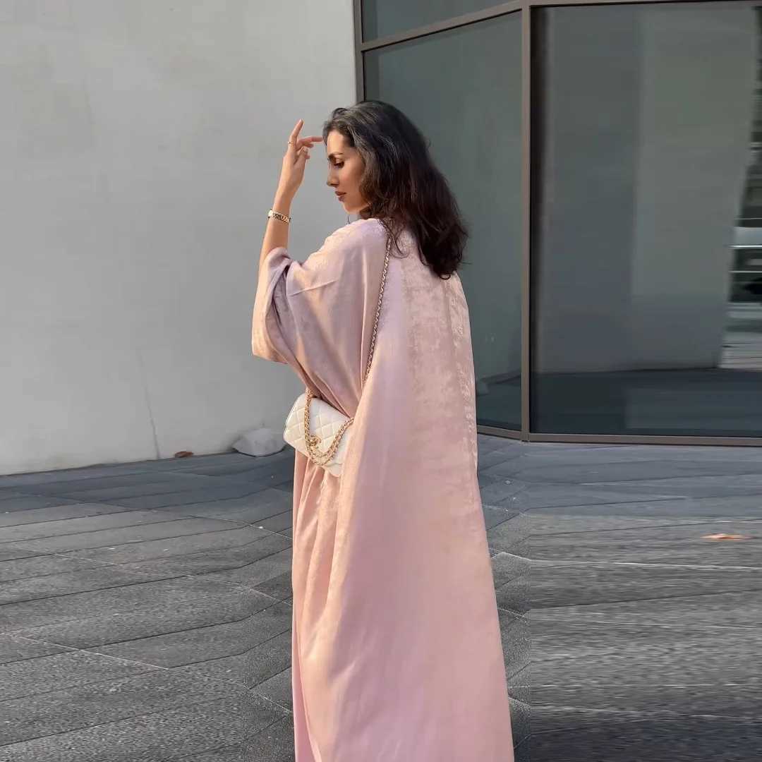 Ramadan Eid Shiny Batwing Satin Open Kimono Abaya Dubai Luxury Muslim Abayas For Women Kaftan Dress Islamic Clothing Femme Robes X250514
