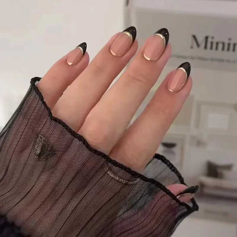 24pcs short pressed nails with almond head full cover silver edge fake nails nude pink luster daily artificial nails for girlsXJ250327