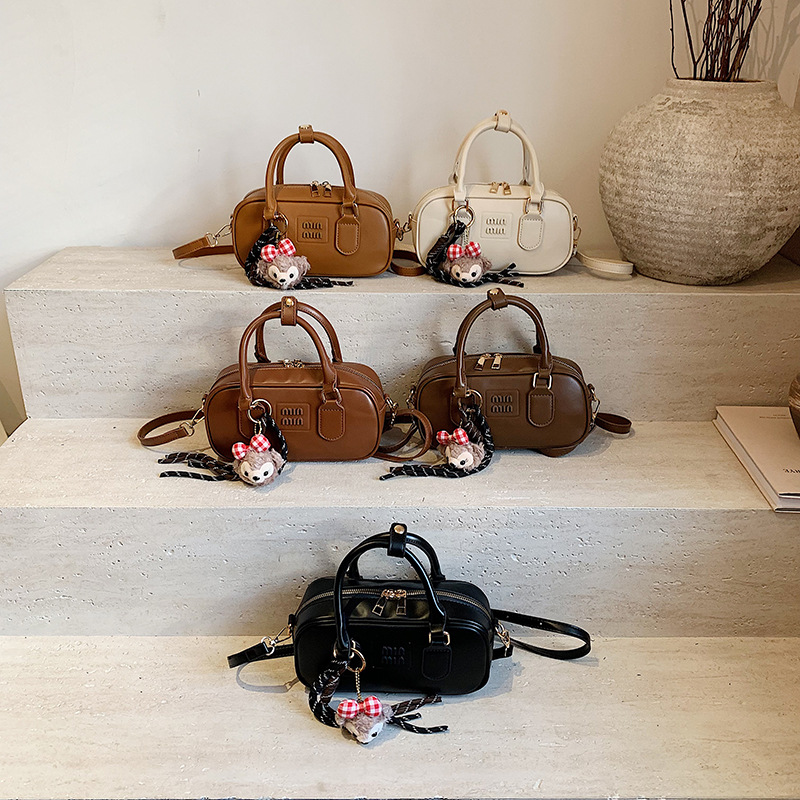 Free shipping Designer Bag new retro bowg women fashion texture hand small square solid color crossbody bag 2025s