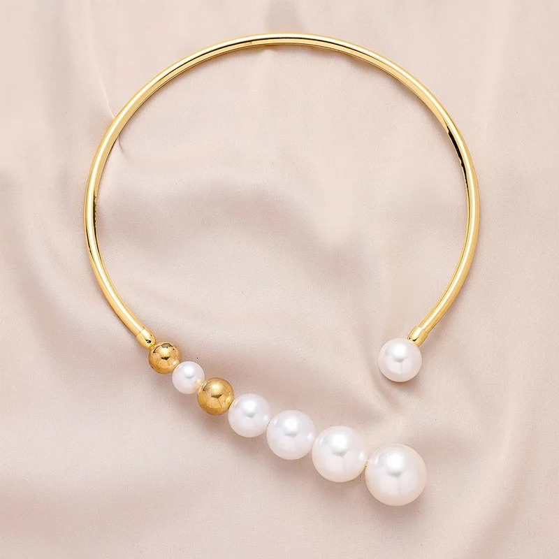 Exaggerated Pearl Neck for Women Simple Versatile Golden Beam Opening Collar Exquisite Clavicle Korean Fashion Jewelry Gift 250325