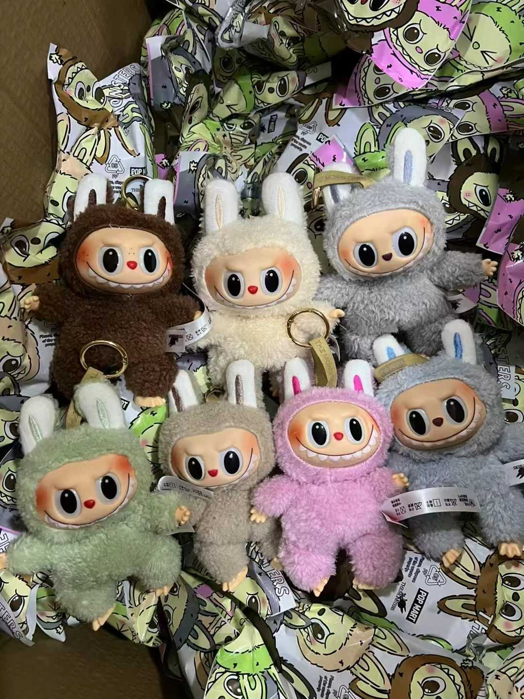 Cut Labubu Monster has a seat series vinyl doll pink green pendant action character model collective holiday gift X250327