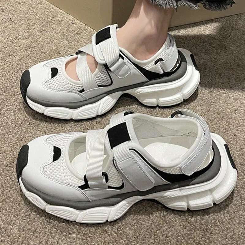 Designer Shoes Women's Summer Thick Bottom Casual Sandals For Girls Outdoor Retro Anti Slip Breathable Running Sneakers Fashion White Tennis Shoe